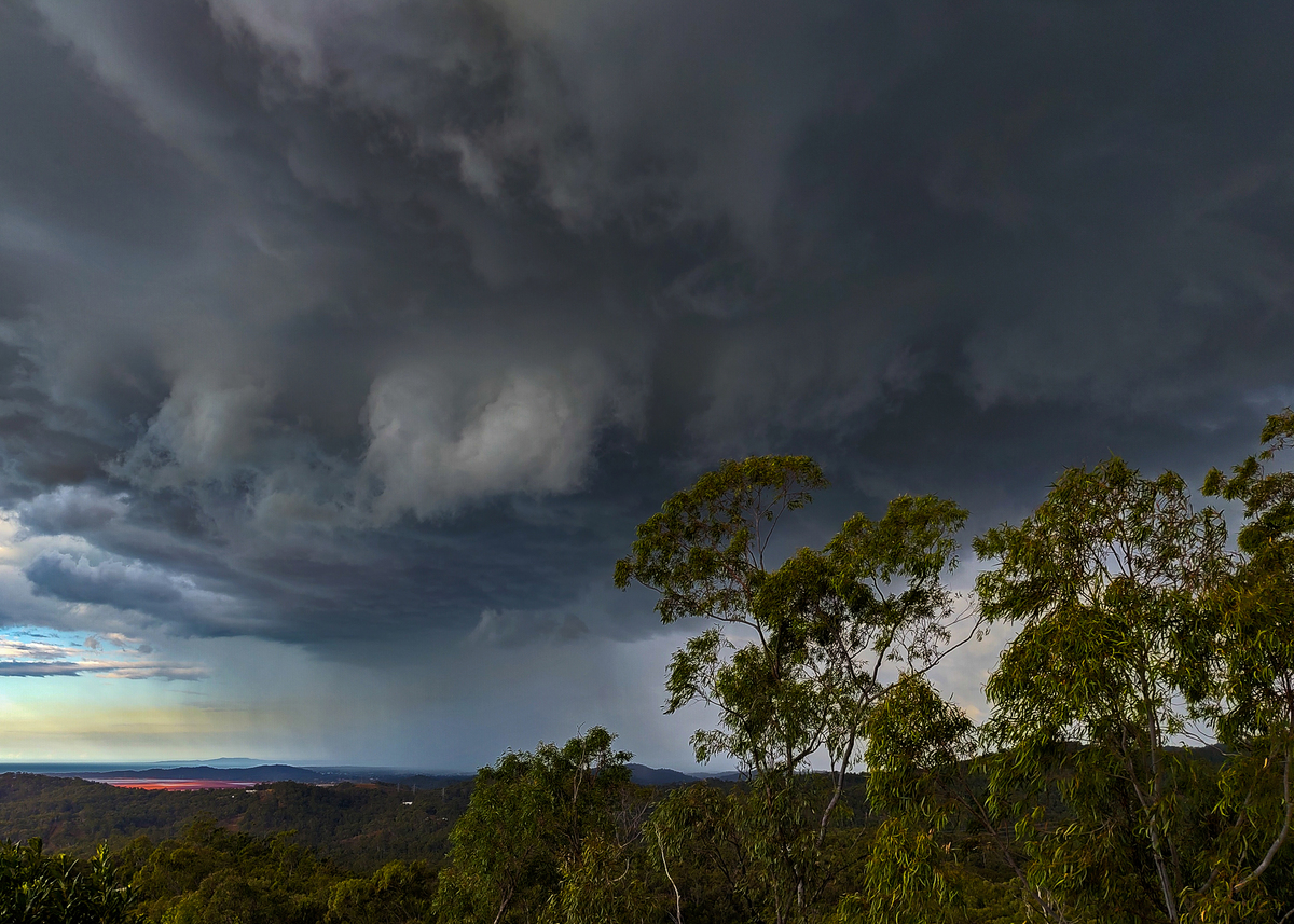 HC - Rain Coming - Kevin Hilton